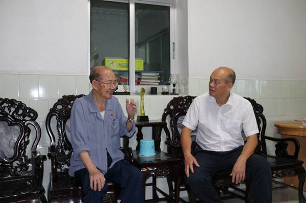 说明:https://news.gdmu.edu.cn/_mediafile/news/2019/06/28/4jjflabdfo.jpg