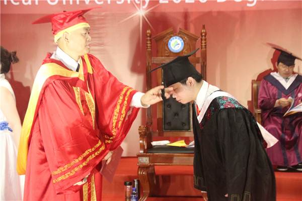 说明:https://news.gdmu.edu.cn/_mediafile/news/2020/06/09/5gkmdg3inb.jpg