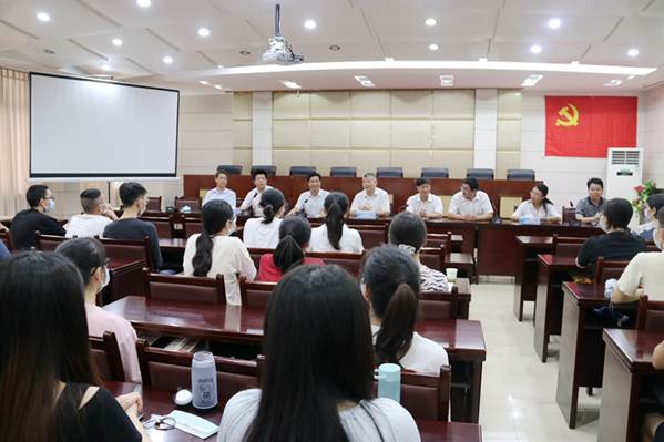 说明:https://news.gdmu.edu.cn/_mediafile/news/2020/08/26/9l0d5klszj.jpg