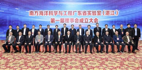 说明:https://news.gdmu.edu.cn/_mediafile/news/2019/01/25/31h10u5nxq.jpg