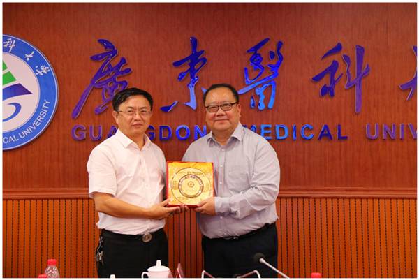 https://news.gdmu.edu.cn/_mediafile/news/2019/10/22/1hofjejlv9.jpg