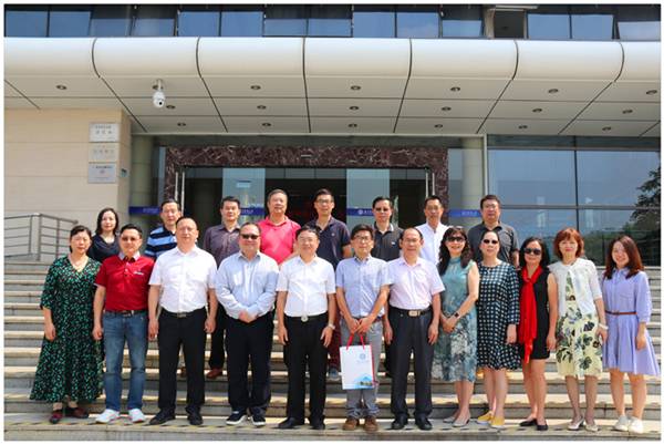 https://news.gdmu.edu.cn/_mediafile/news/2019/10/22/3x06pl0lvg.jpg